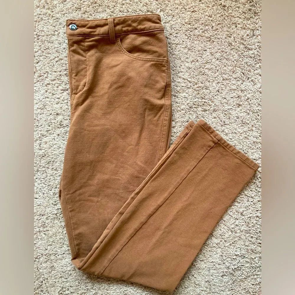 Dream Jeans by Quacker Factory in cinnamon w/rhinestone pockets & accents